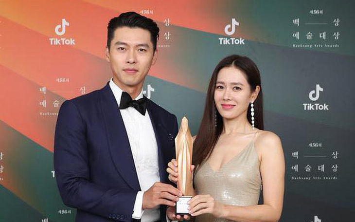 Ký sinh trùng và Khi hoa trà nở thắng đậm giải phim Baeksang Hàn Quốc