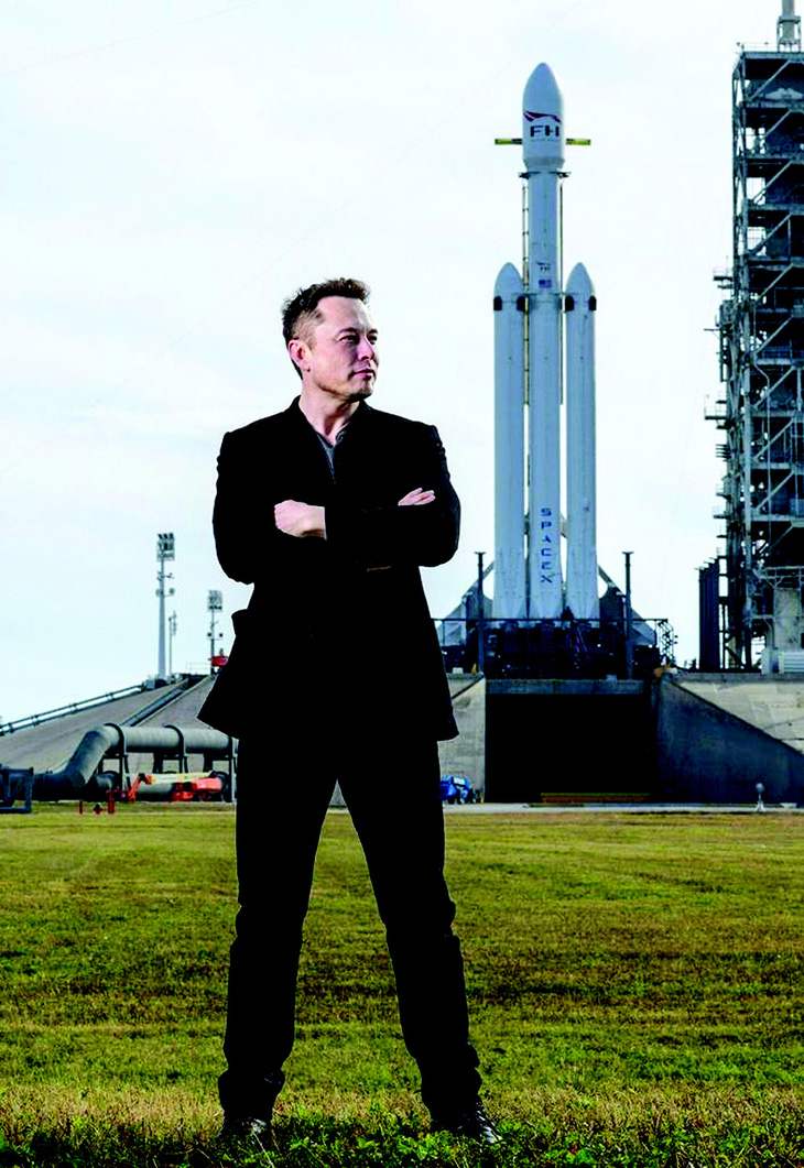 Elon Musk: Gã cuồng và 18 năm hướng về vũ trụ - Ảnh 1.