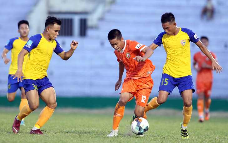 Quang Hải có đối thủ đáng gờm ở Giải hạng nhất