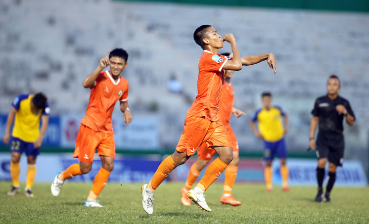 Bình Định vùi dập Đắk Lắk 4-0 trong ngày khai mạc Giải hạng nhất 2020 - Ảnh 3.