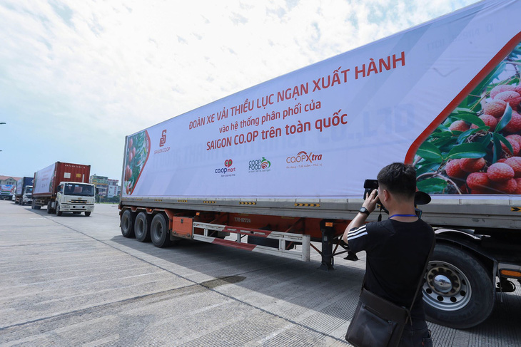 Thủ tướng động viên đoàn xe xuất hành tiêu thụ vải thiều Bắc Giang - Ảnh 2.