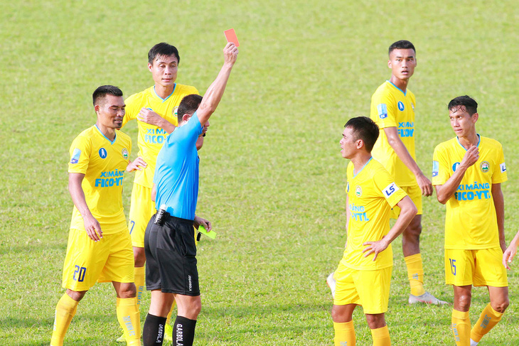 Thủ môn của Tây Ninh tặng An Giang 3 điểm - Ảnh 2.