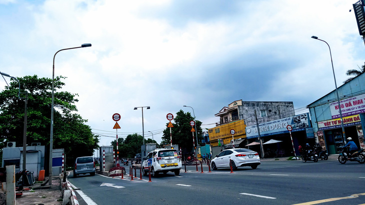Để 4 năm không thu phí gây trở ngại giao thông, trạm BOT cầu Bình Triệu sắp được tháo dỡ - Ảnh 1.