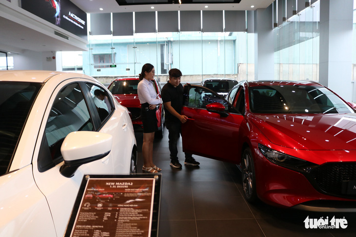 Hơn 24.000 xe được tiêu thụ, ôtô tiếp tục giảm giá - Ảnh 1.