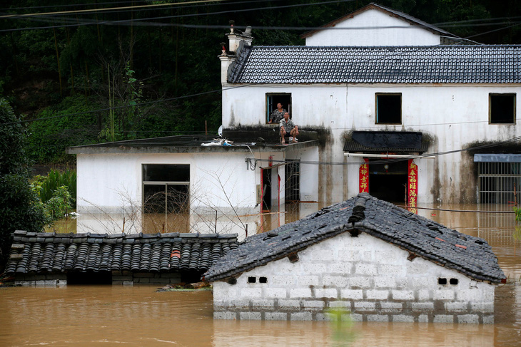 Mưa to 3 ngày, sông lớn thứ 3 Trung Quốc có nguy cơ gây lũ lụt - Ảnh 1.