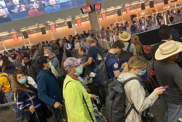 Cách thức thu hút hành khách của sân bay bận rộn nhất thế giới hậu COVID-19 - Ảnh 1.