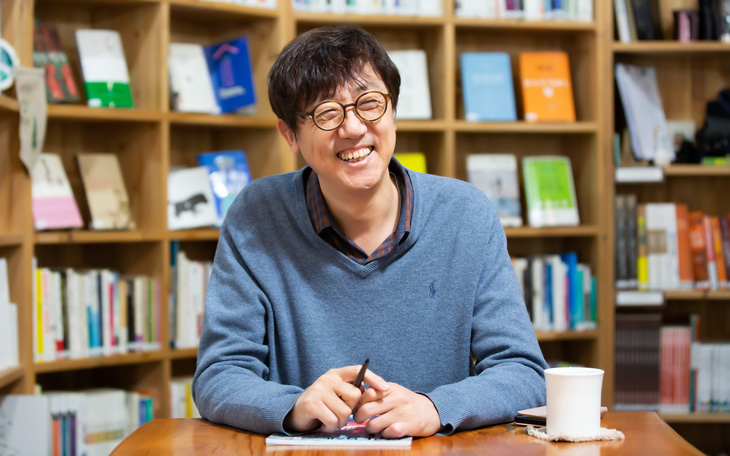 Tác giả Koh Kyoung Tae: Đồng cảm để chữa lành