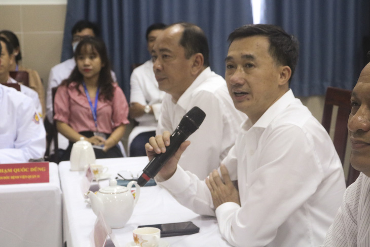 Thứ trưởng Trần Văn Thuấn: Cần quan tâm bệnh viện tuyến quận để phục vụ người dân - Ảnh 1.