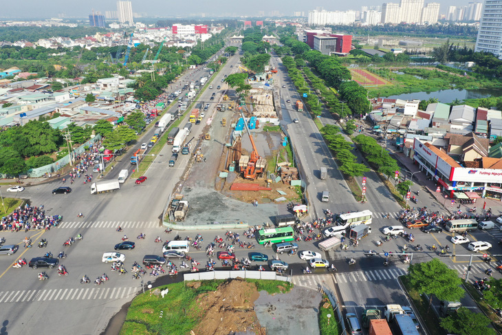 Tìm lời giải cho giao thông, đô thị Nam Sài Gòn - Ảnh 2.