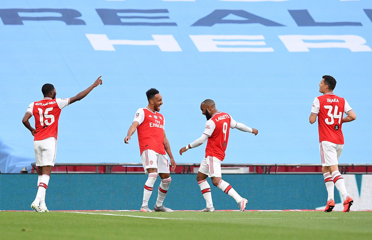 Aubameyang rực sáng, Arsenal hạ Man City vào chung kết Cúp FA - Ảnh 1.