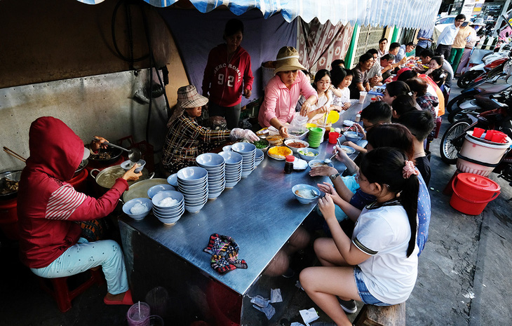 Món biển Nha Trang hút du khách - Ảnh 1.