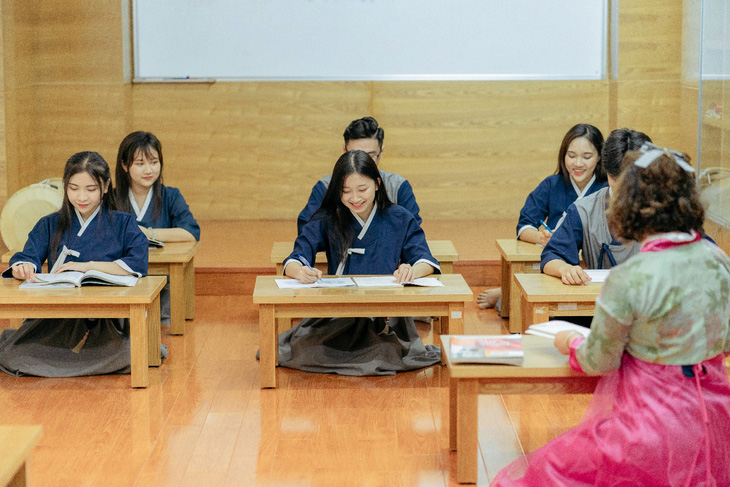 Trường Đại học Văn Hiến hỗ trợ học phí cho Tân Sinh viên - Ảnh 4.