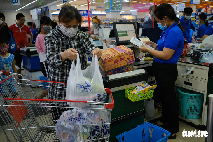Đà Nẵng: Hàng hóa dồi dào, không xảy ra tình trạng mua thực phẩm ồ ạt - Ảnh 1.