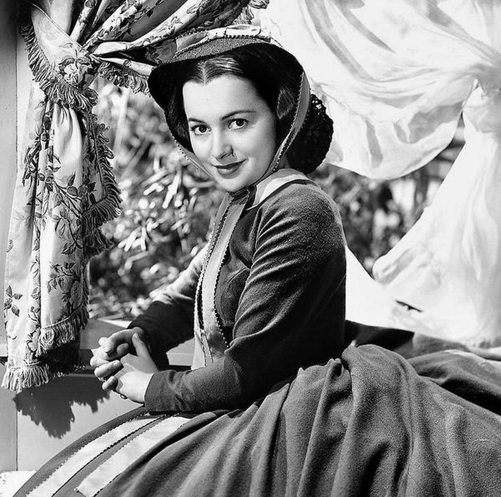 Olivia de Havilland - nữ diễn viên Cuốn theo chiều gió qua đời ở tuổi 104 - Ảnh 1.