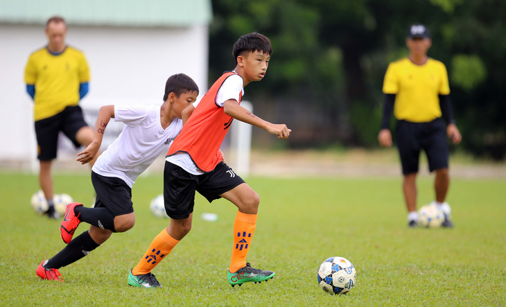 Từ 3.000 thí sinh, Học viện Juventus Việt Nam chọn ra 36 cầu thủ để đào tạo - Ảnh 1.