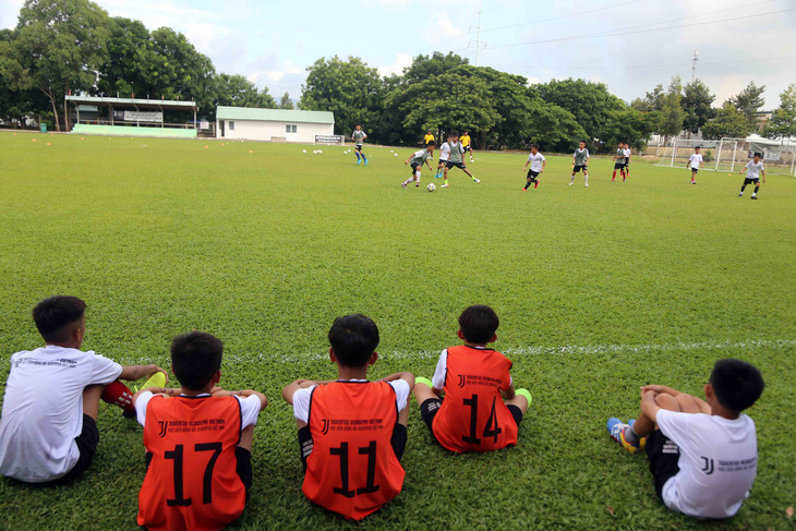 Từ 3.000 thí sinh, Học viện Juventus Việt Nam chọn ra 36 cầu thủ để đào tạo - Ảnh 5.