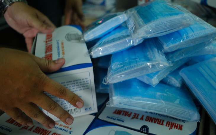 Đà Nẵng tạm giữ 21.000 khẩu trang y tế không hóa đơn chứng từ