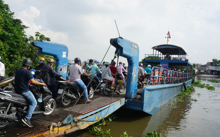 Trong tháng 8 sẽ hoàn thành phương án dời phà An Phú Đông