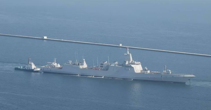 Trung Quốc tung clip khu trục hạm lớn nhất thế giới thử vũ khí hiện đại để làm gì? - Ảnh 3.