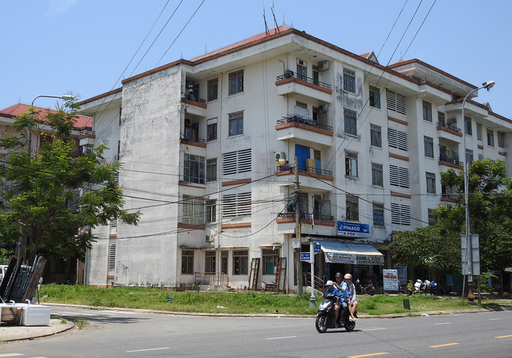 Khó khăn khi thu hồi những căn hộ chung cư sai phạm ở Đà Nẵng - Ảnh 1.