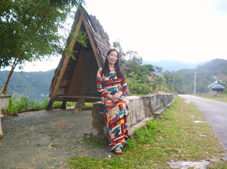Băng qua cung đường muối Tây Giang ngắm cây pơ mu canh cửa núi rừng - Ảnh 1.
