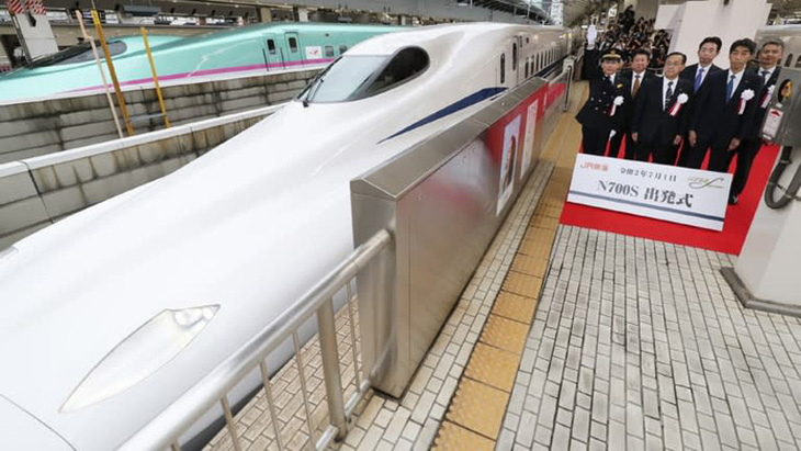 Nhật Bản ra mắt tàu cao tốc phá kỷ lục tốc độ, vẫn chạy dù xảy ra động đất - Ảnh 1.