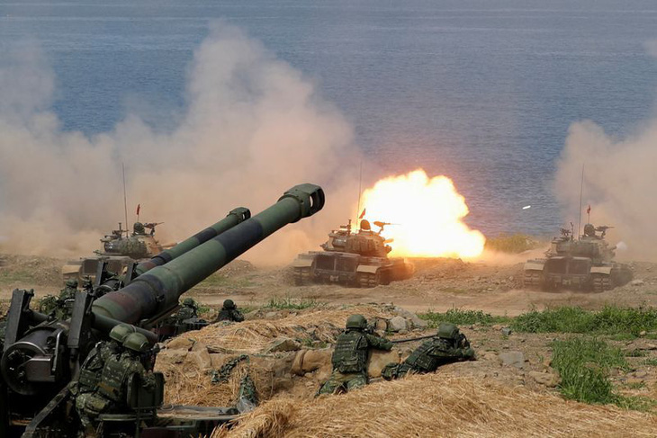 Đài Loan tăng 10% chi tiêu quân sự trước sức ép từ Trung Quốc - Ảnh 1.