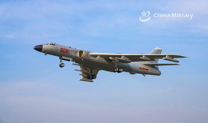 Trung Quốc ngang nhiên đưa oanh tạc cơ H-6J tới đảo Phú Lâm? - Ảnh 2.