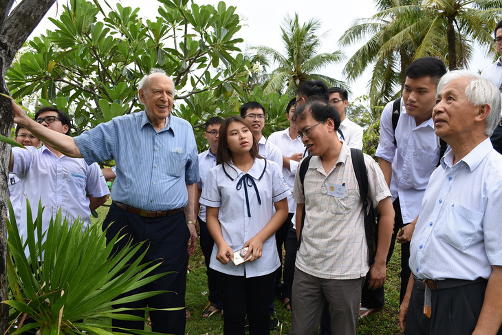 GS Trần Thanh Vân: Nếu cứ kéo dài nhùng nhằng thì không thể an tâm làm khoa học tại quê hương - Ảnh 1.