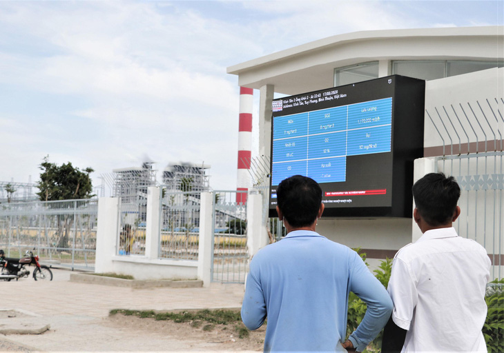 Nhà máy Vĩnh Tân 2 hoàn tất lắp bảng điện tử thông số môi trường - Ảnh 1.