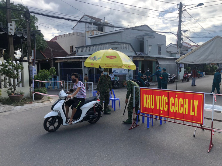 Quảng Nam phong tỏa tạm thời nhiều khu dân cư có nguy cơ lây nhiễm COVID-19 - Ảnh 3.