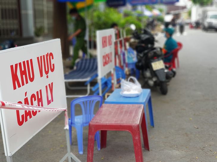 Phó thủ tướng Vũ Đức Đam: Làm rõ hoạt động cơ sở cách ly dân sự, cách ly tại nhà... - Ảnh 1.