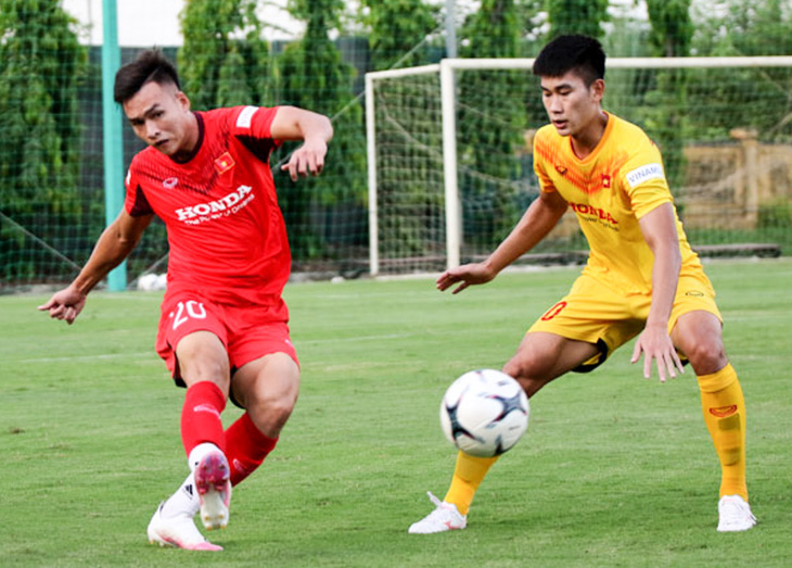 U22 Việt Nam đấu tập nội bộ, HLV Park Hang Seo chỉ cho đá 60 phút/trận - Ảnh 2.