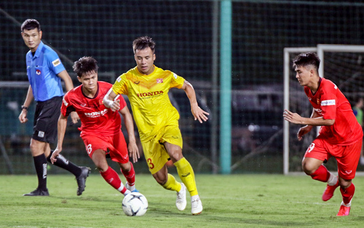 U22 Việt Nam đấu tập nội bộ, HLV Park Hang Seo chỉ cho đá 60 phút/trận - Ảnh 3.