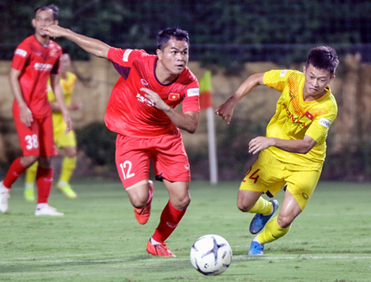 U22 Việt Nam đấu tập nội bộ, HLV Park Hang Seo chỉ cho đá 60 phút/trận - Ảnh 4.