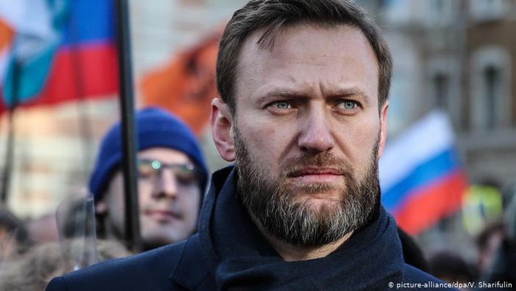 Nhà chính trị đối lập Nga Alexei Navalny được đưa tới Đức điều trị - Ảnh 1.