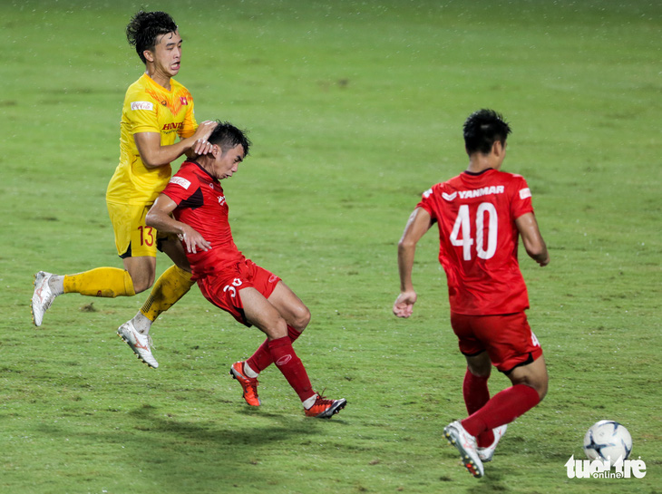 Mưa bàn thắng xuất hiện trong buổi đấu tập thứ hai của U22 Việt Nam - Ảnh 4.