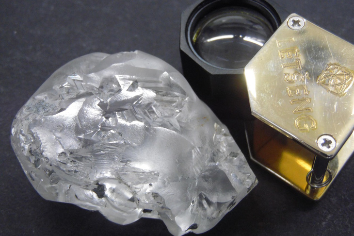 Công ty ở Lesotho đào được viên kim cương cỡ lớn, trị giá 18 triệu USD - Ảnh 1.