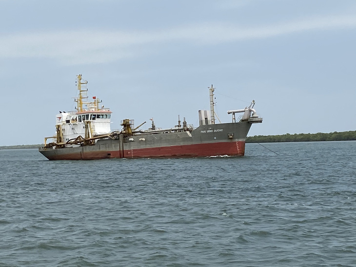 Luồng Soài Rạp chính thức cho tàu biển 30.000 tấn về TP.HCM, Long An - Ảnh 1.