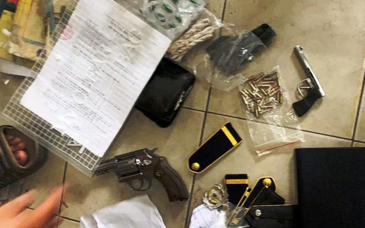 Điều tra vụ bảo vệ Bệnh viện quận 9 tàng trữ 3 khẩu súng, có dấu hiệu cưỡng đoạt tài sản