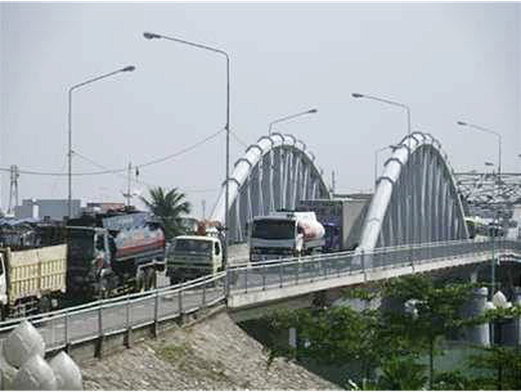 TP.HCM điều chỉnh giao thông qua cầu Tân Thuận 1 và 2 - Ảnh 1.