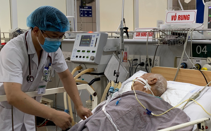 Thêm nhiều bệnh nhân vào viện vì patê Minh Chay, chưa có thuốc giải độc phù hợp