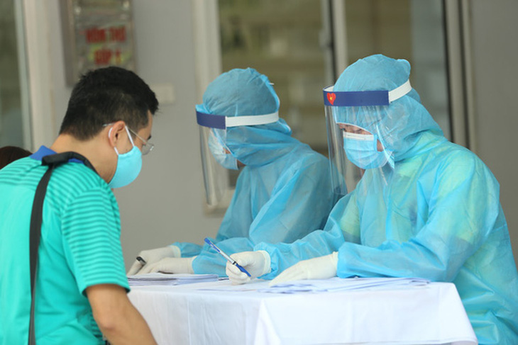 Phong tỏa nhiều thôn ở Bắc Giang vì hai ca nghi nhiễm COVID-19 - Ảnh 1.