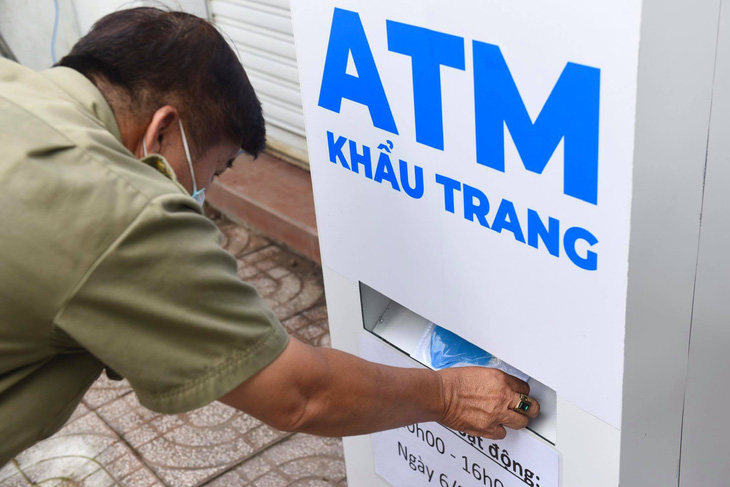 Video chủ nhân ATM khẩu trang chia sẻ cách thức vận hành máy - Ảnh 2.