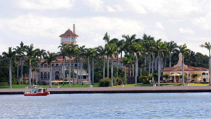 Hàng xóm phản đối ông Trump về sống tại Mar-a-Lago, phía ông Trump tuyên bố có quyền - Ảnh 1.