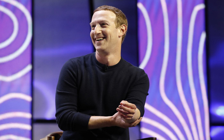 Tài sản của ông chủ Facebook vượt 100 tỉ USD