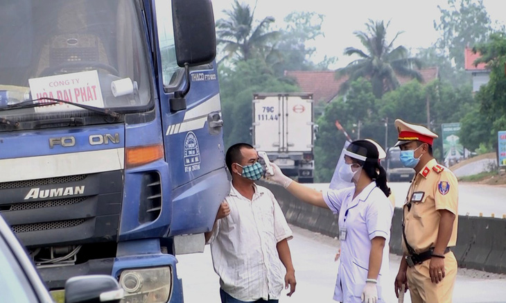 Bác sĩ mắc COVID-19 và bệnh nhân 750 từng đi nhiều nơi ở Huế, Đà Nẵng, Quảng Trị - Ảnh 1.