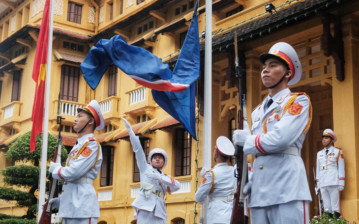 Lễ thượng cờ kỷ niệm 53 năm thành lập ASEAN