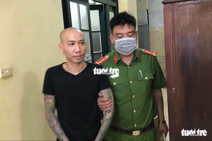 Vợ chồng Phú Lê bị điều tra thêm tội gây rối trật tự công cộng - Ảnh 1.