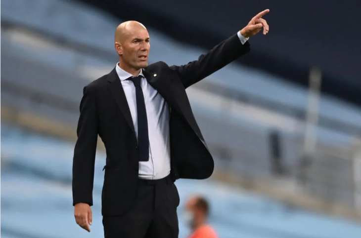 HLV Zinedine Zidane: Không việc gì phải trách móc Varane - Ảnh 1.